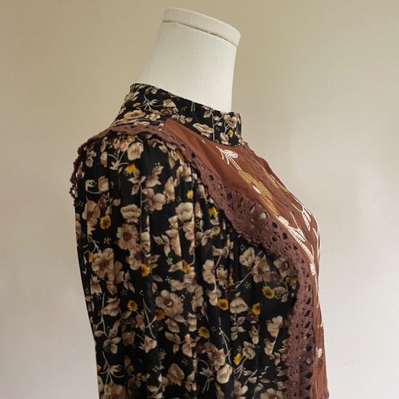 Embroidered Floral Blouse Womens M Boho Prairie Western Folk Open Back Romantic - Picture 8 of 12